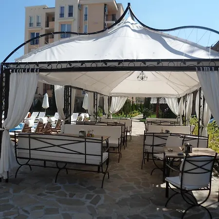 Sun & Sea Апартаменты Солнечный берег